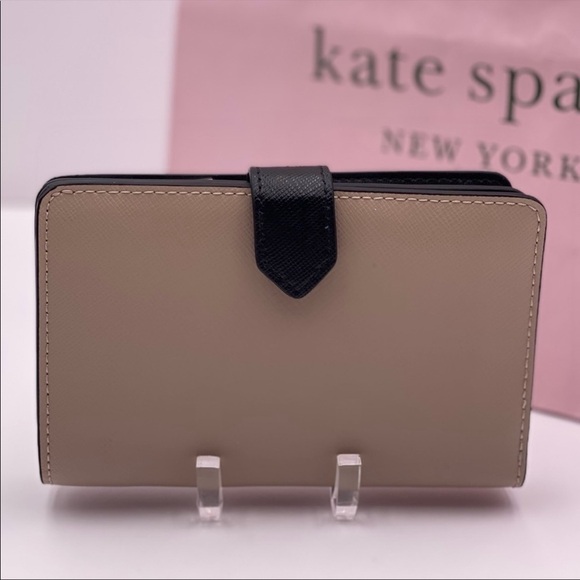 Kate Spade Medium Bifold Compact Wallet - Picture 4 of 9